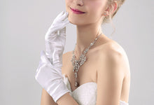 Load image into Gallery viewer, Premium Solid Color Wrist Length Short Satin Wedding Party Prom Bridal Gloves
