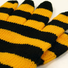 Load image into Gallery viewer, Soft Knit Women's Striped Gloves