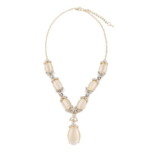 Load image into Gallery viewer, Elegant Gold Tone Crystal &amp; Oval Resin Pearl Fashion Necklace
