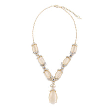 Load image into Gallery viewer, Elegant Gold Tone Crystal & Oval Resin Pearl Fashion Necklace