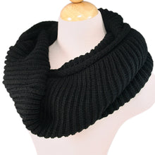 Load image into Gallery viewer, TrendsBlue Premium Winter Knit Warm Infinity Scarf