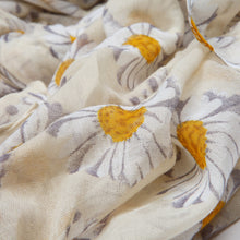 Load image into Gallery viewer, Premium Daisy Floral Fashion Scarf Wrap