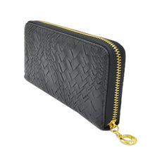Load image into Gallery viewer, Premium Interlace Pleated PU Leather Zip Around Wallet Wristlet